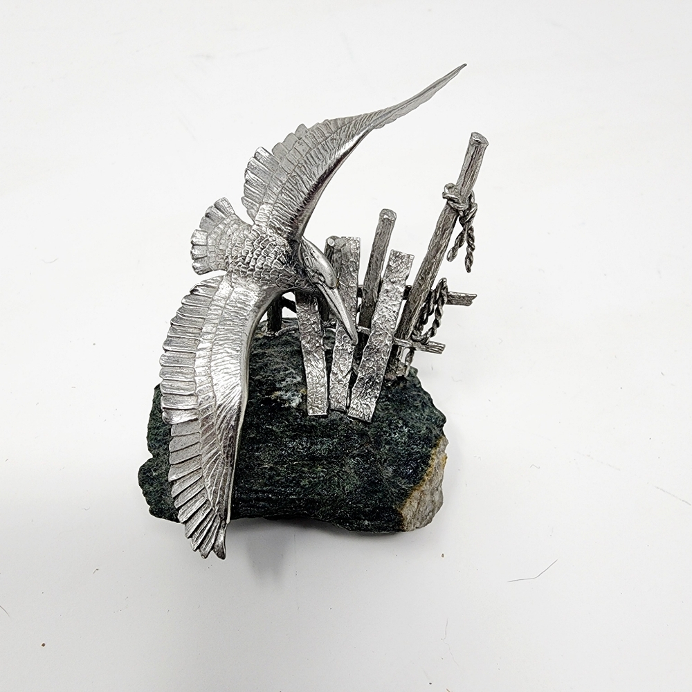 Pewter metalware Heron Vintage Figuring Paperweight
